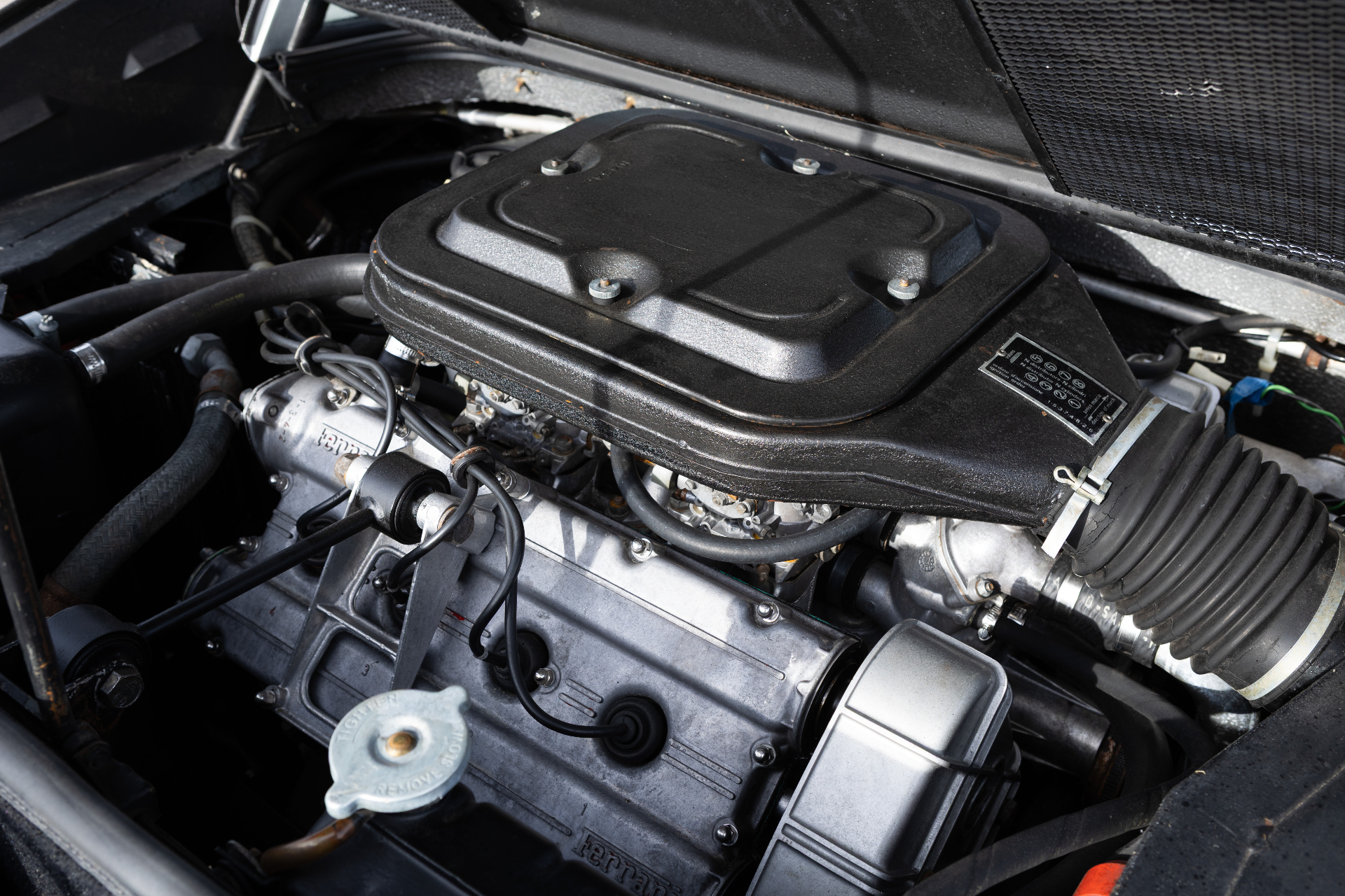 V8 engine with airbox and Ferrari cam covers